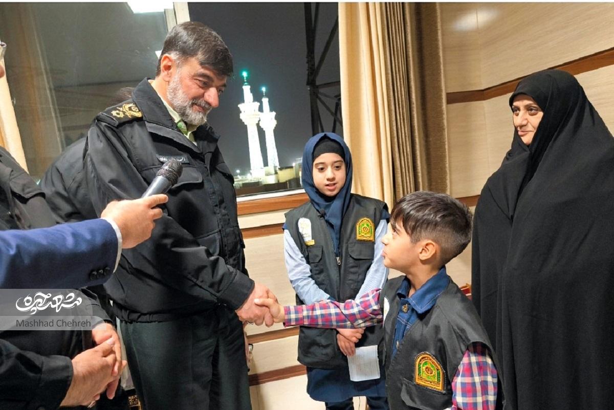 حسنا داریوش، خبرنگار کوچک حاضر در صحنه حسنا داریوش، خبرنگار کوچک حاضر در صحنه