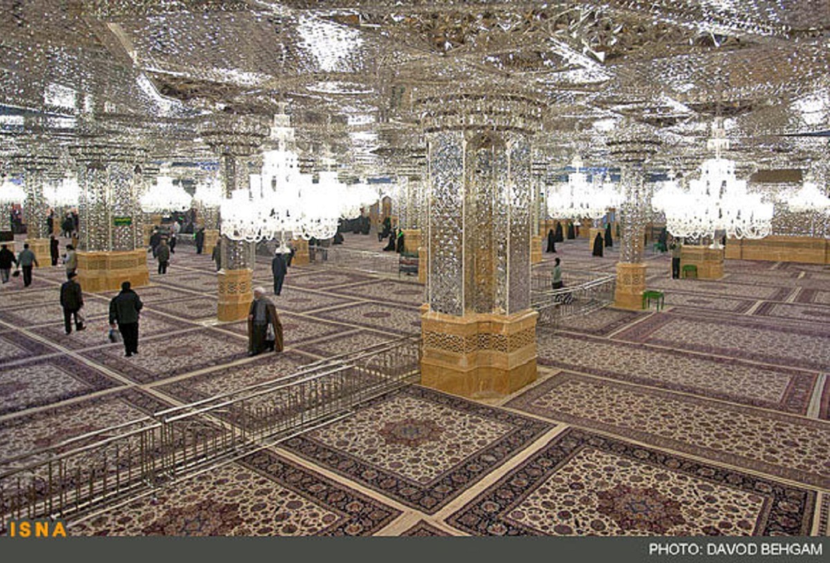 هنری که در ۴۰۰ سال جایگزین کاشی، نقاشی و گچ‌بری‌ها در حرم‌رضوی شده است