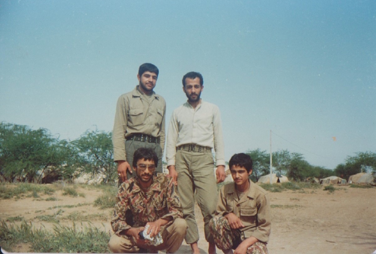 شهید محسن خاکسار همه را شیفته خود میکرد شهید محسن خاکسار همه را شیفته خود میکرد