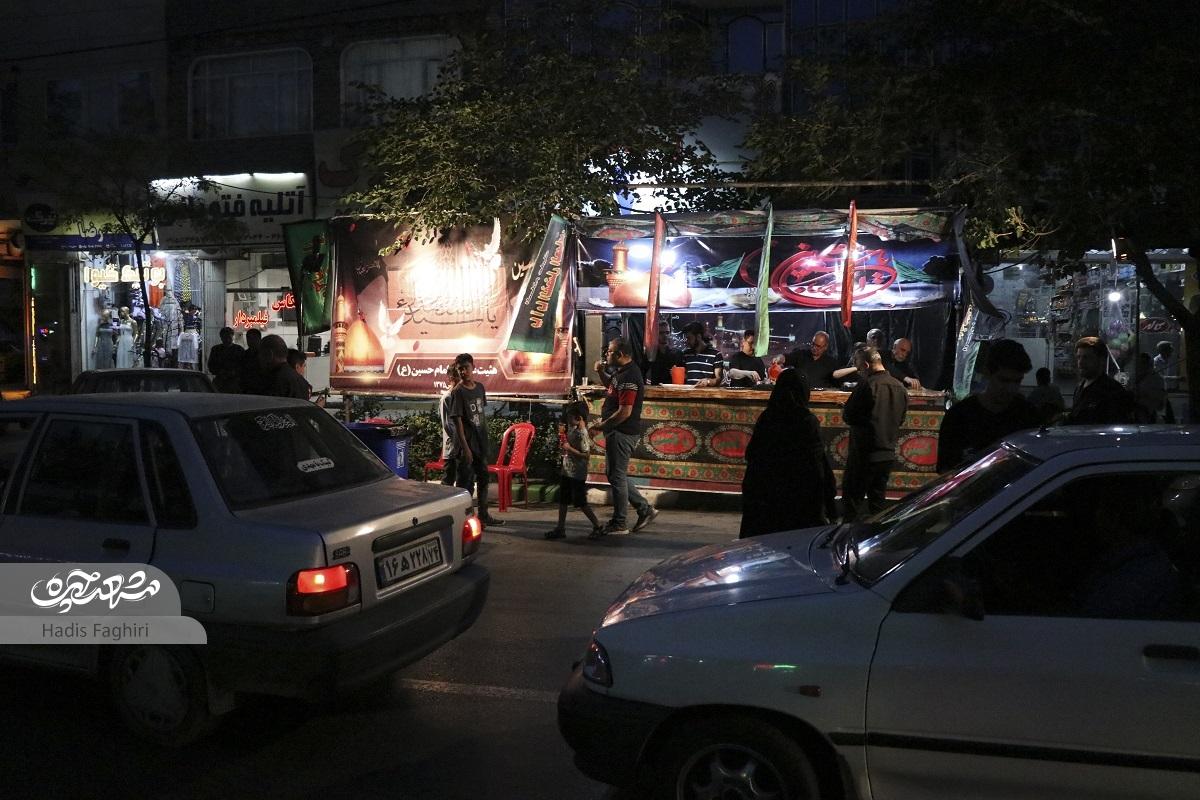 بچه‌های کاراته‌کار محله در دهه اول محرم باشگاه را محفل روضه می‌کنند