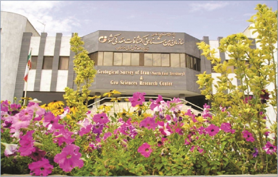 سنگ‌های قیمتی استان در موزه سنگ شناسی مشهد جمع آوری شده است