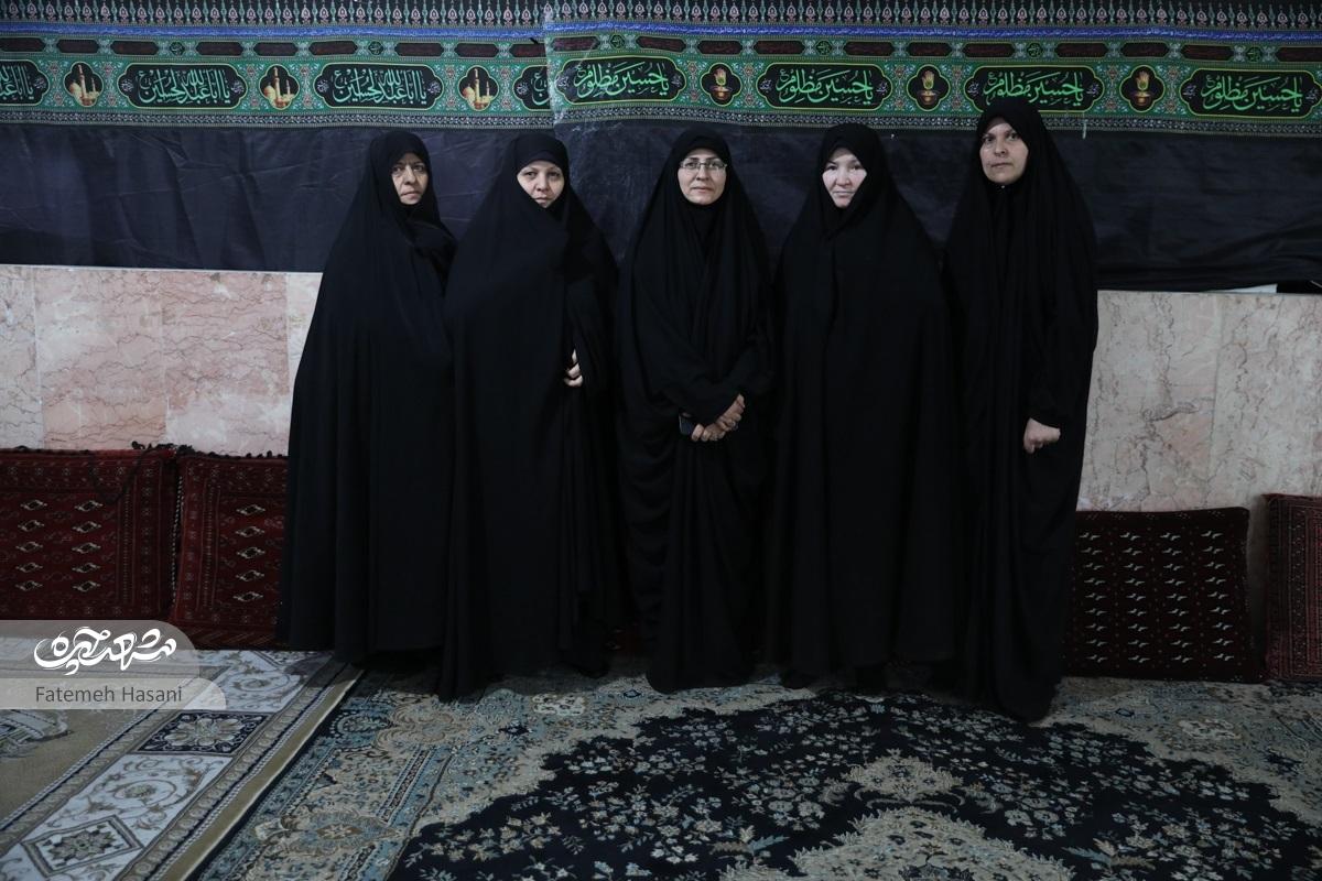 ایثار بانوان مسجدی محله برای یاریِ نیازمندان ایثار بانوان مسجدی محله برای یاریِ نیازمندان