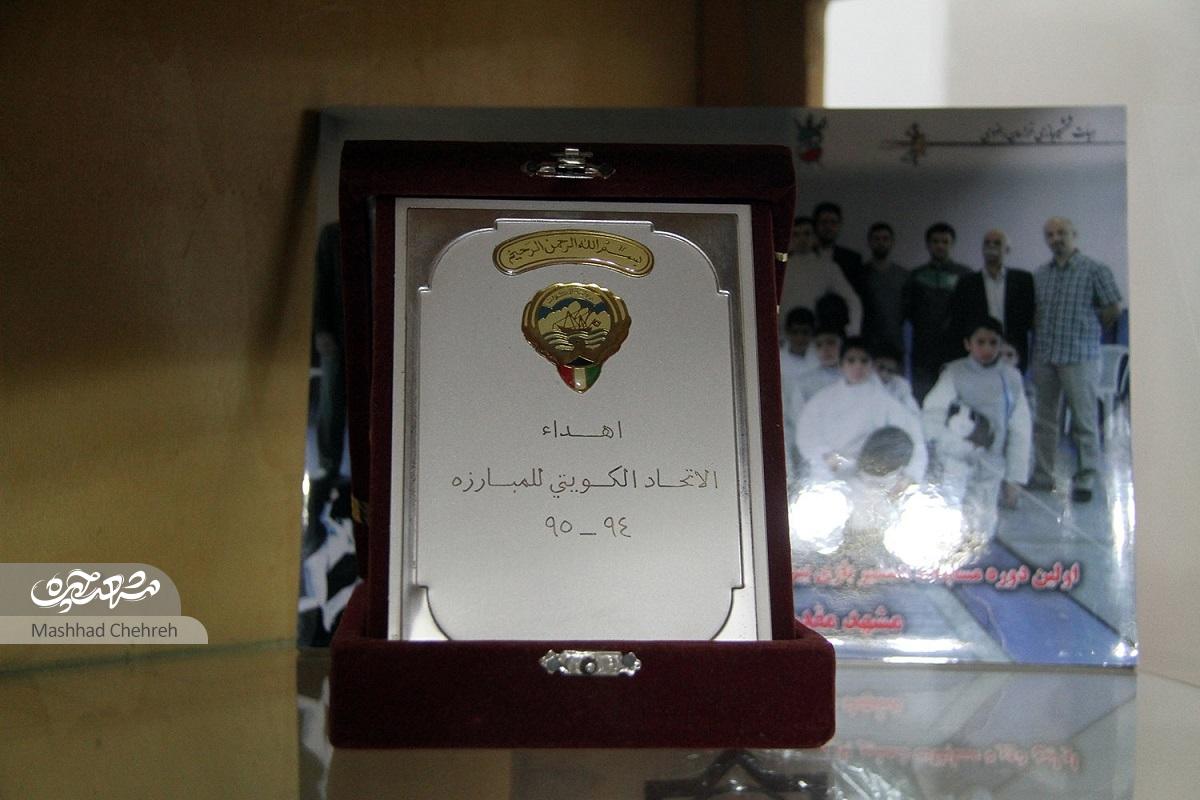 سید صادق اقتصادی اولین مدرسه شمشیربازی مشهد را راه اندازی کرده است سید صادق اقتصادی اولین مدرسه شمشیربازی مشهد را راه اندازی کرده است