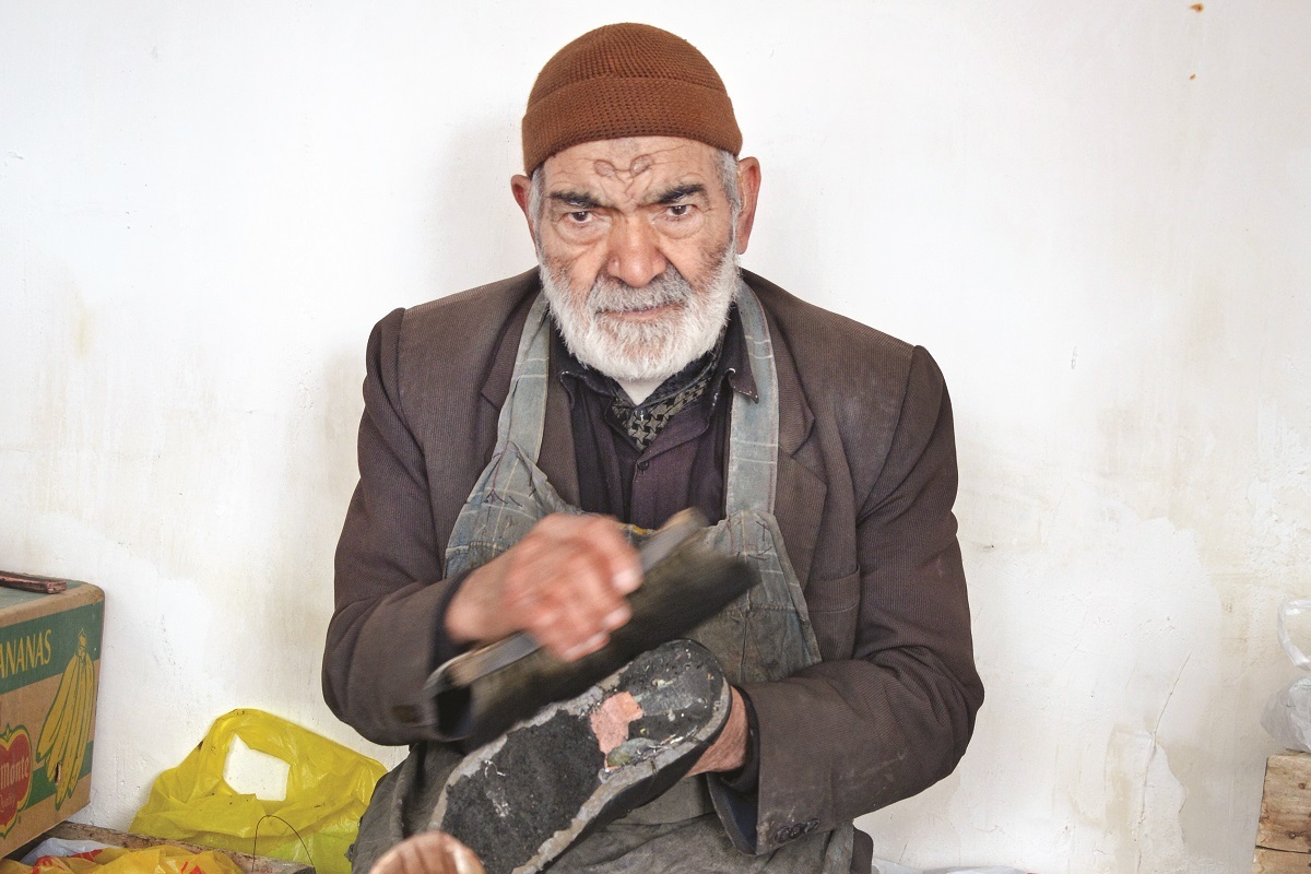 در جبهه عمو واکسی صدایم می زدند در جبهه عمو واکسی صدایم می زدند