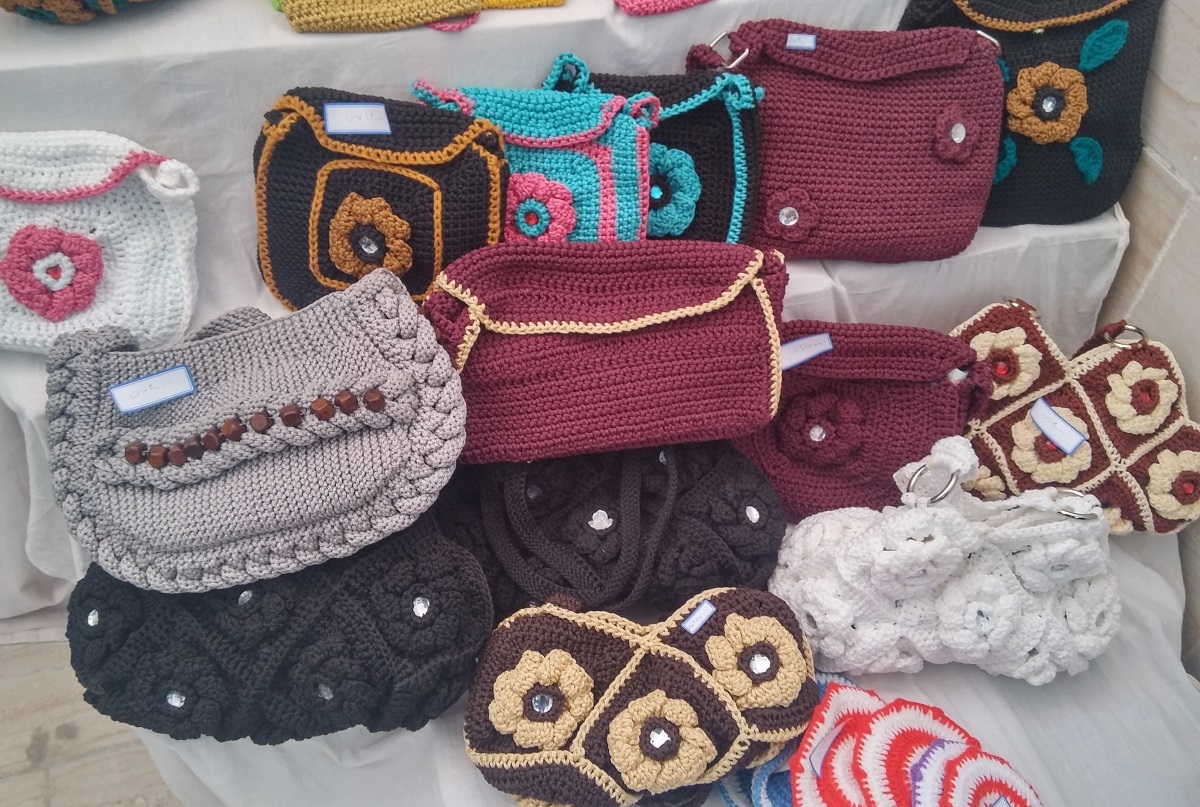 پایگاهی زنانه برای تولیداتِ کارآفرینان گلشهر پایگاهی زنانه برای تولیداتِ کارآفرینان گلشهر