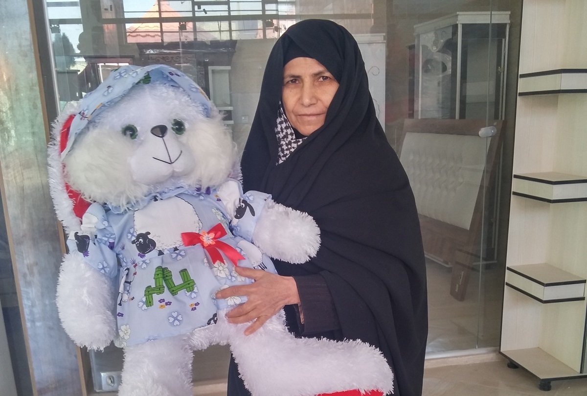 پایگاهی زنانه برای تولیداتِ کارآفرینان گلشهر پایگاهی زنانه برای تولیداتِ کارآفرینان گلشهر