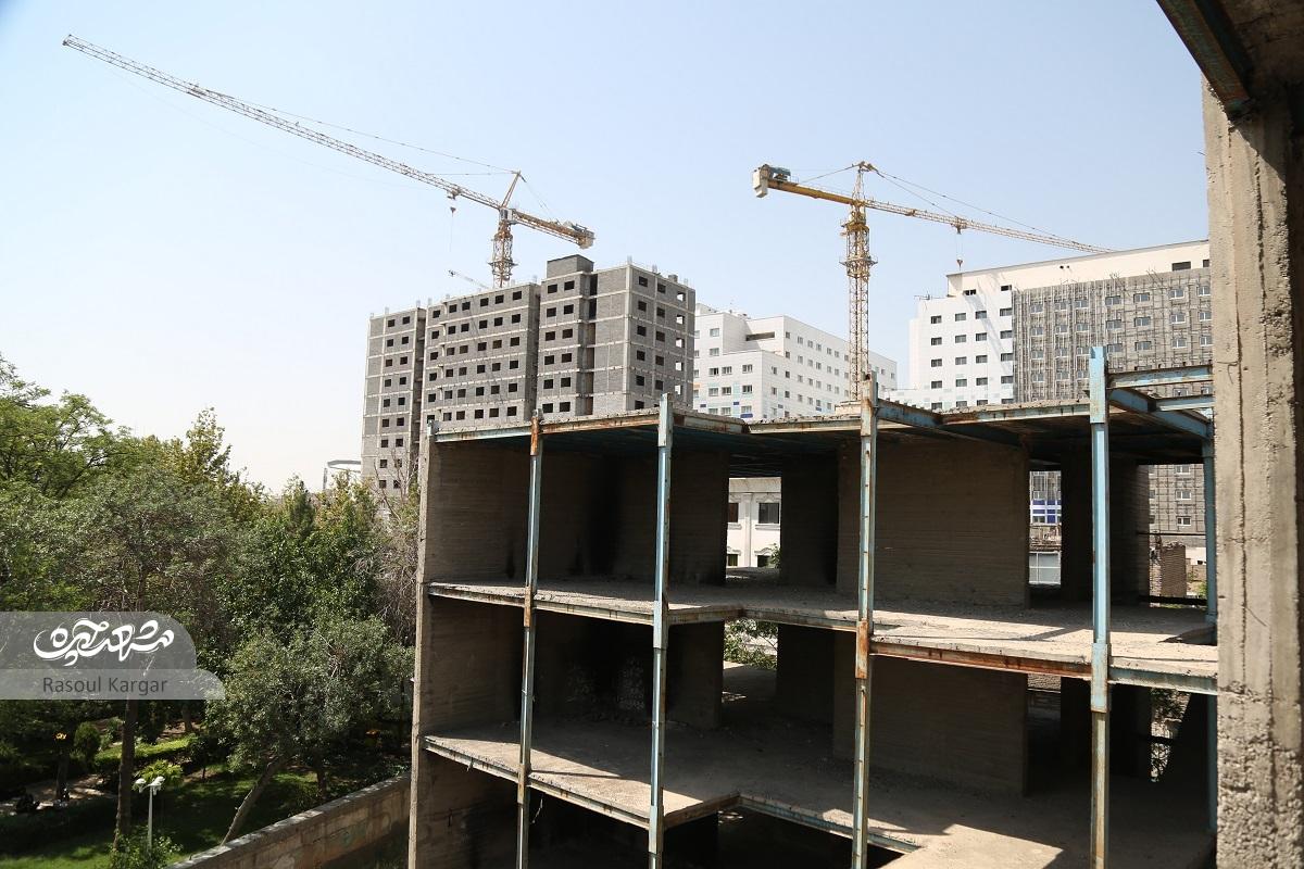 بلاتکلیفی ۱۵ ساله مدارس نیمه ساخته ۱۷ شهریور، کوچه تنباکوچی را ناامن کردهاست بلاتکلیفی ۱۵ ساله مدارس نیمه ساخته ۱۷ شهریور، کوچه تنباکوچی را ناامن کردهاست