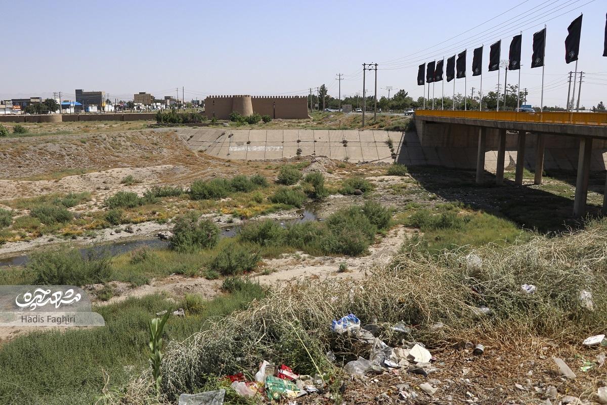 پساب و زباله، جاری در کشفرود پساب و زباله، جاری در کشفرود