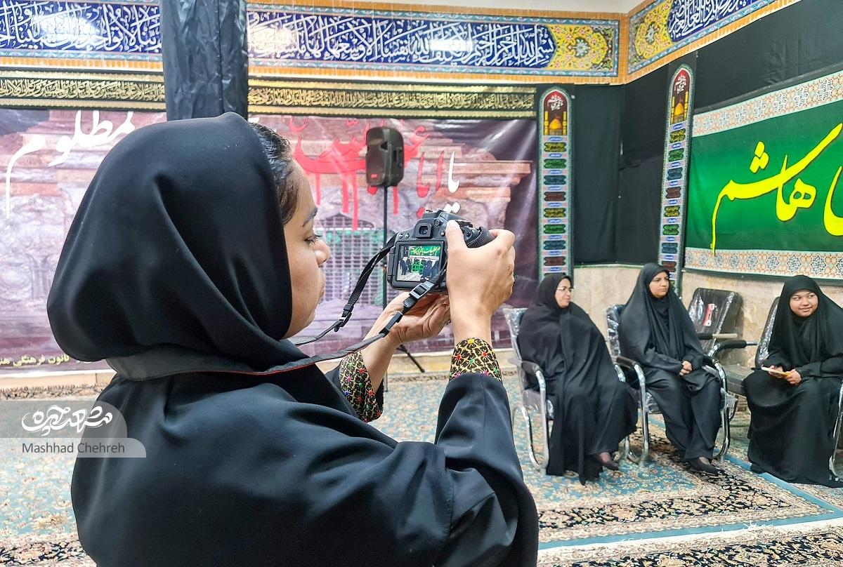 ناهید آذرنوش زندگیاش را وقف روایت مشکلات اهالی قلعهخیابان کرده است ناهید آذرنوش زندگیاش را وقف روایت مشکلات اهالی قلعهخیابان کرده است