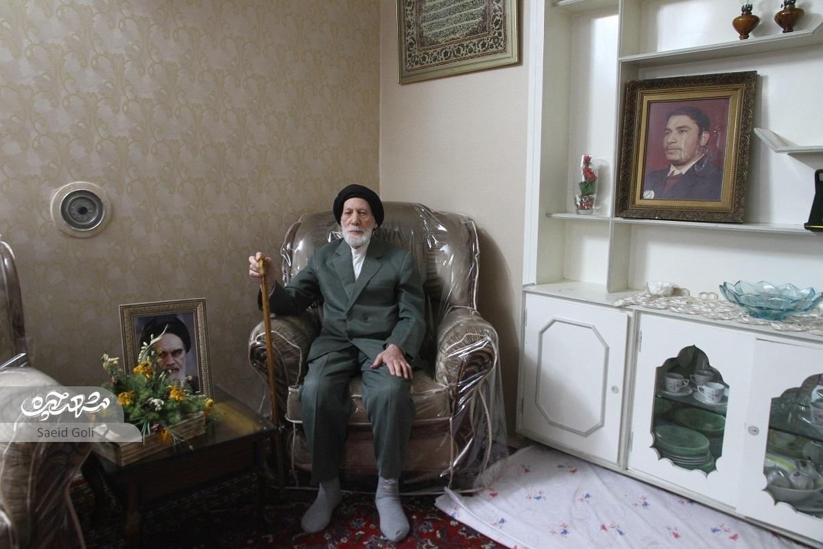 خانواده شهید مرتضوی، نوروز سال ۹۵ افتخار میزبانی از رهبرمعظم انقلاب را داشتند