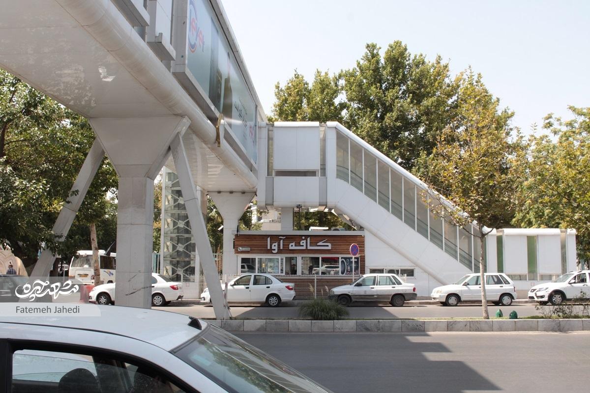 مصائب پیر شدن پلهای عابرپیاده در مشهد مصائب پیر شدن پلهای عابرپیاده در مشهد