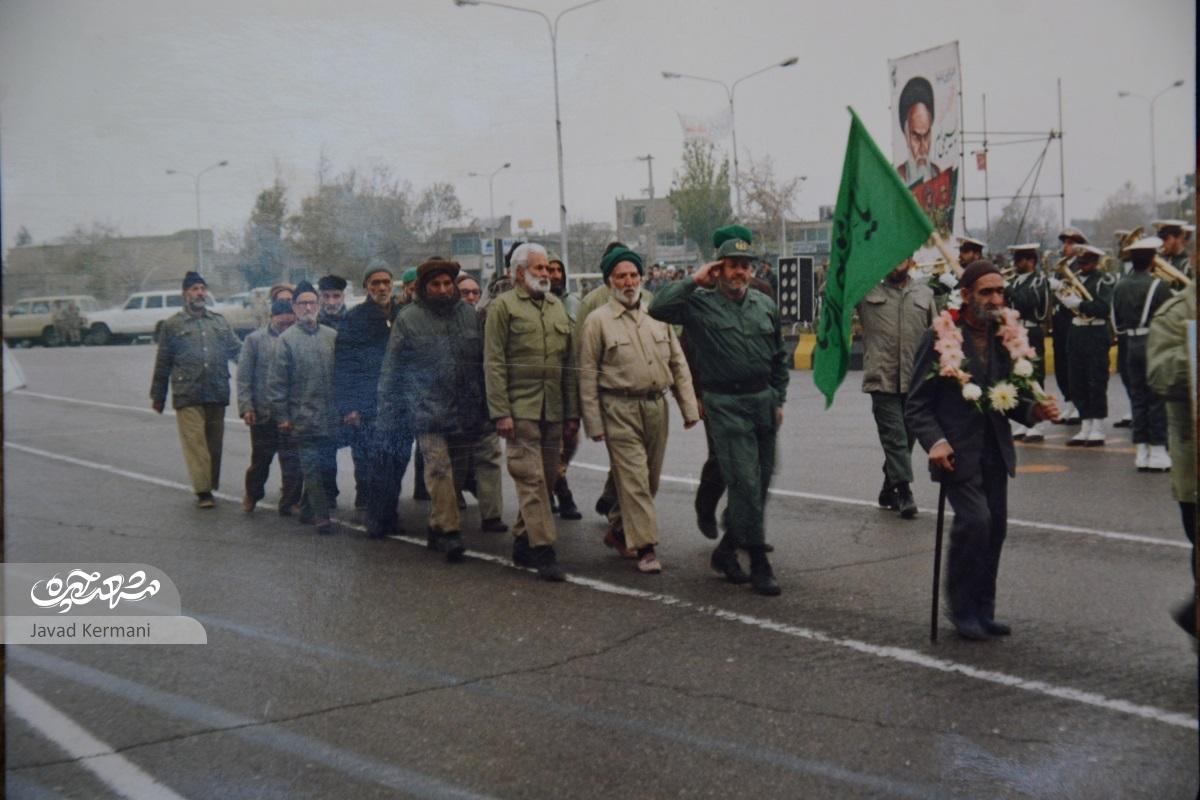 جانباز محله بهشتی که تیز خلاص هم خورد جانباز محله بهشتی که تیز خلاص هم خورد