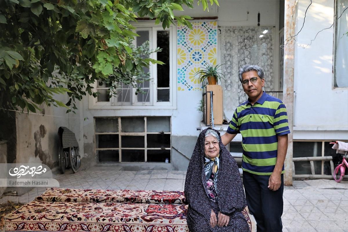 تلاشهای جواد عظیمیپارسا برای جمعآوری هویت جوادیه تلاشهای جواد عظیمیپارسا برای جمعآوری هویت جوادیه