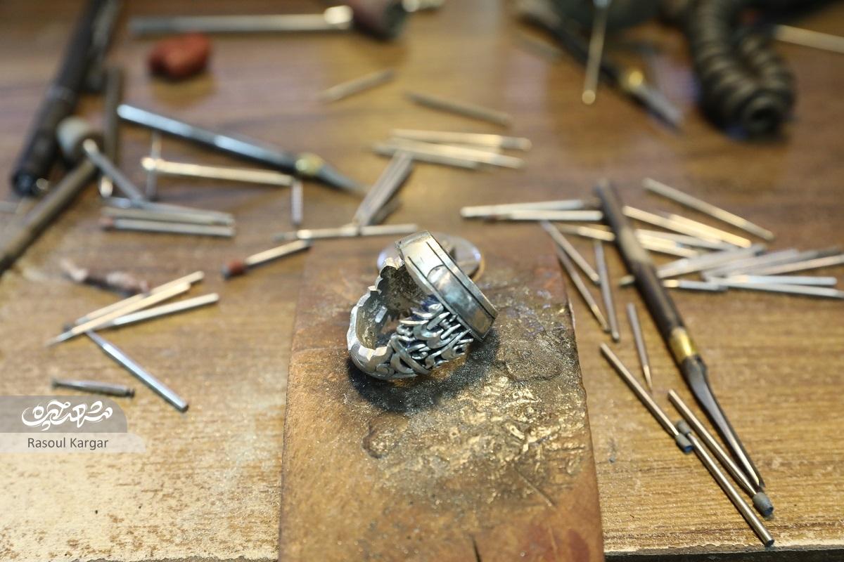 ۲ نسل انگشترسازی در خانواده علیزاده ۲ نسل انگشترسازی در خانواده علیزاده