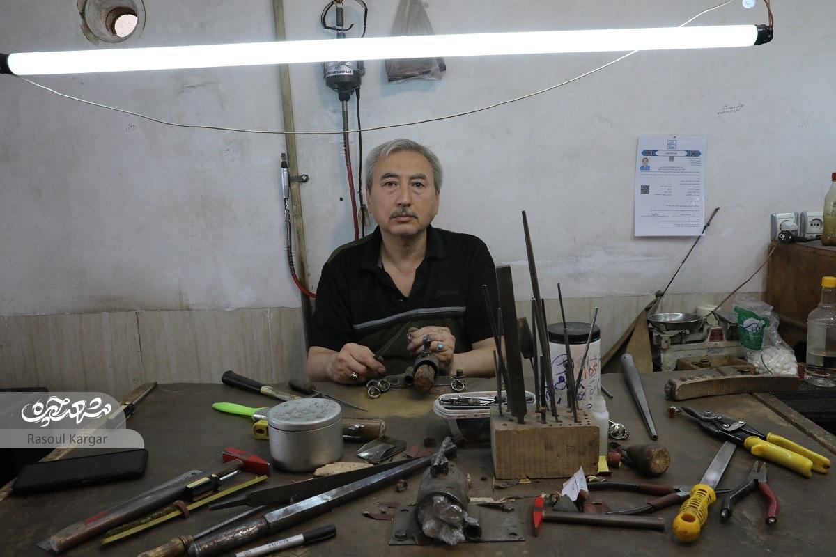 ۲ نسل انگشترسازی در خانواده علیزاده ۲ نسل انگشترسازی در خانواده علیزاده