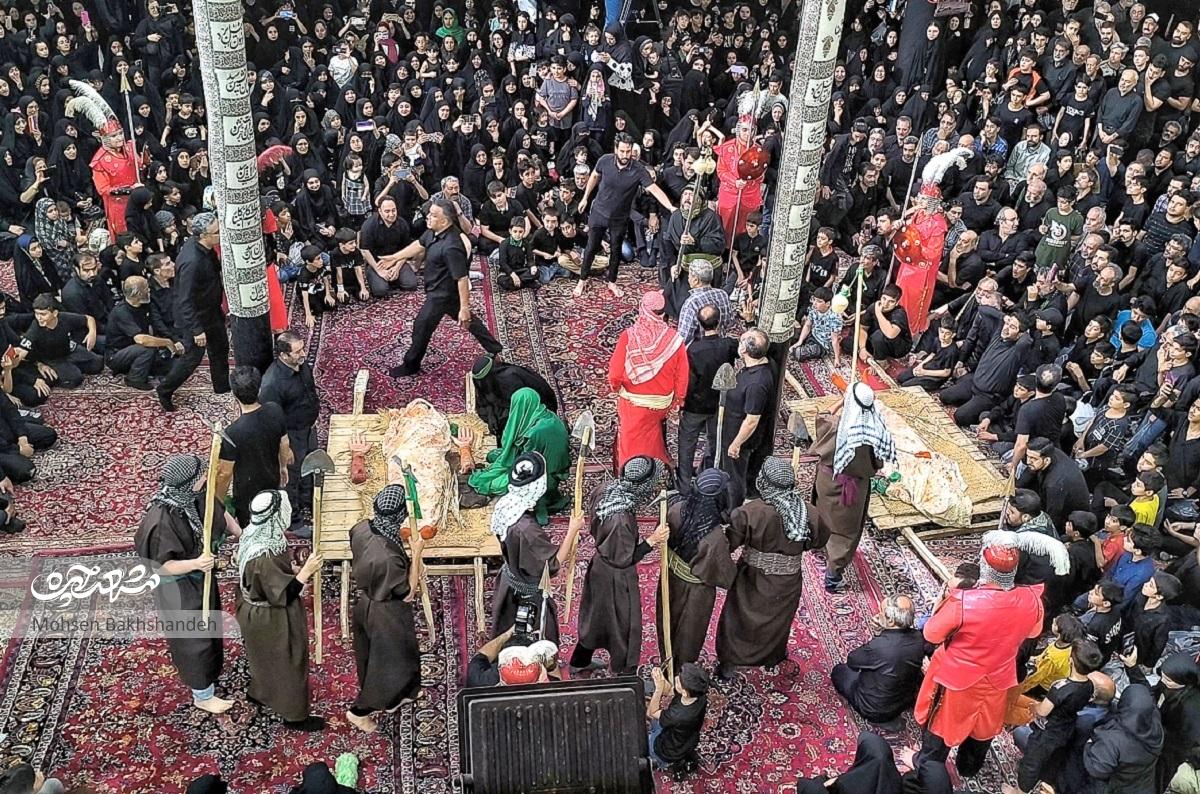 همنوا با حضرت زینب(س) در تکیه کرمانیها همنوا با حضرت زینب(س) در تکیه کرمانیها