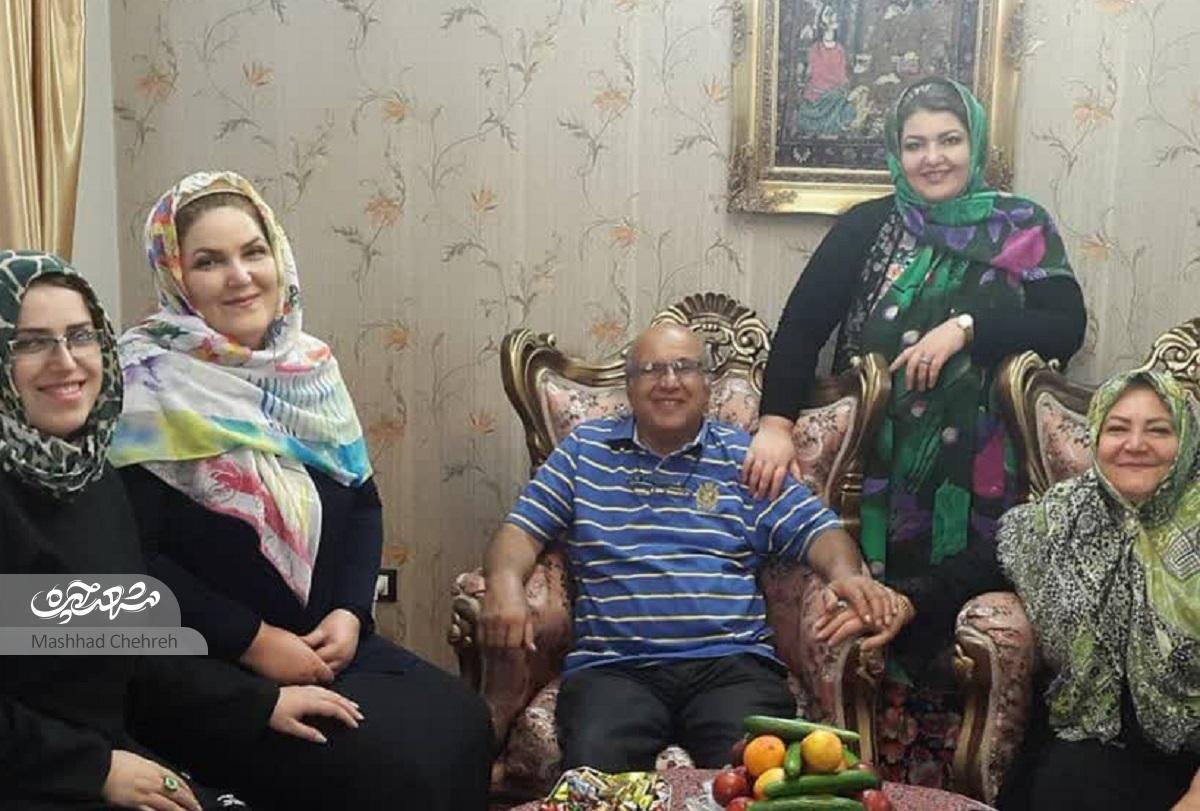 منزل خانواده خوش‌ذوق میرمرتضوی،  پاتوق اهل فرهنگ و ادب است