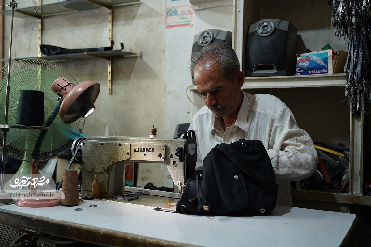 چراغ تعمیرات کیف و چمدانِ محسن نجاریان هنوز روشن است چراغ تعمیرات کیف و چمدانِ محسن نجاریان هنوز روشن است