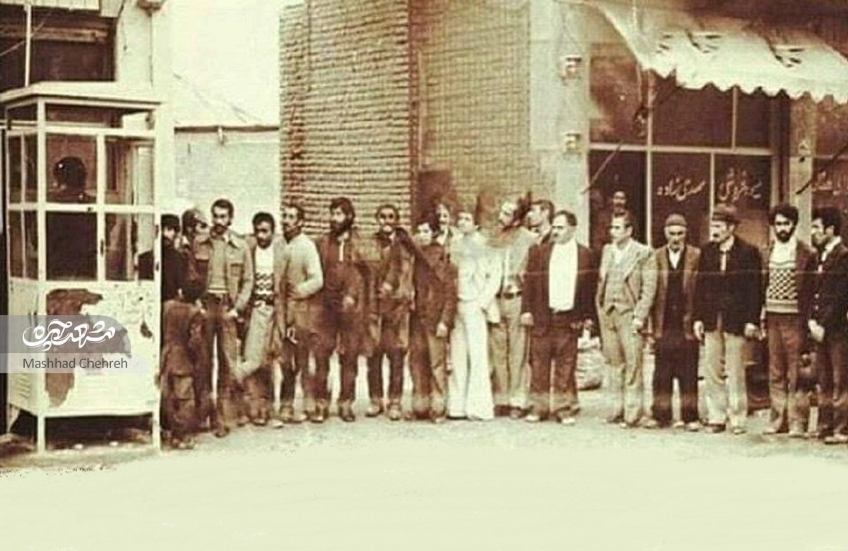 «قارقارکی» اولین مرکز تلفن مشهد در خیابان خاکی «قارقارکی» اولین مرکز تلفن مشهد در خیابان خاکی