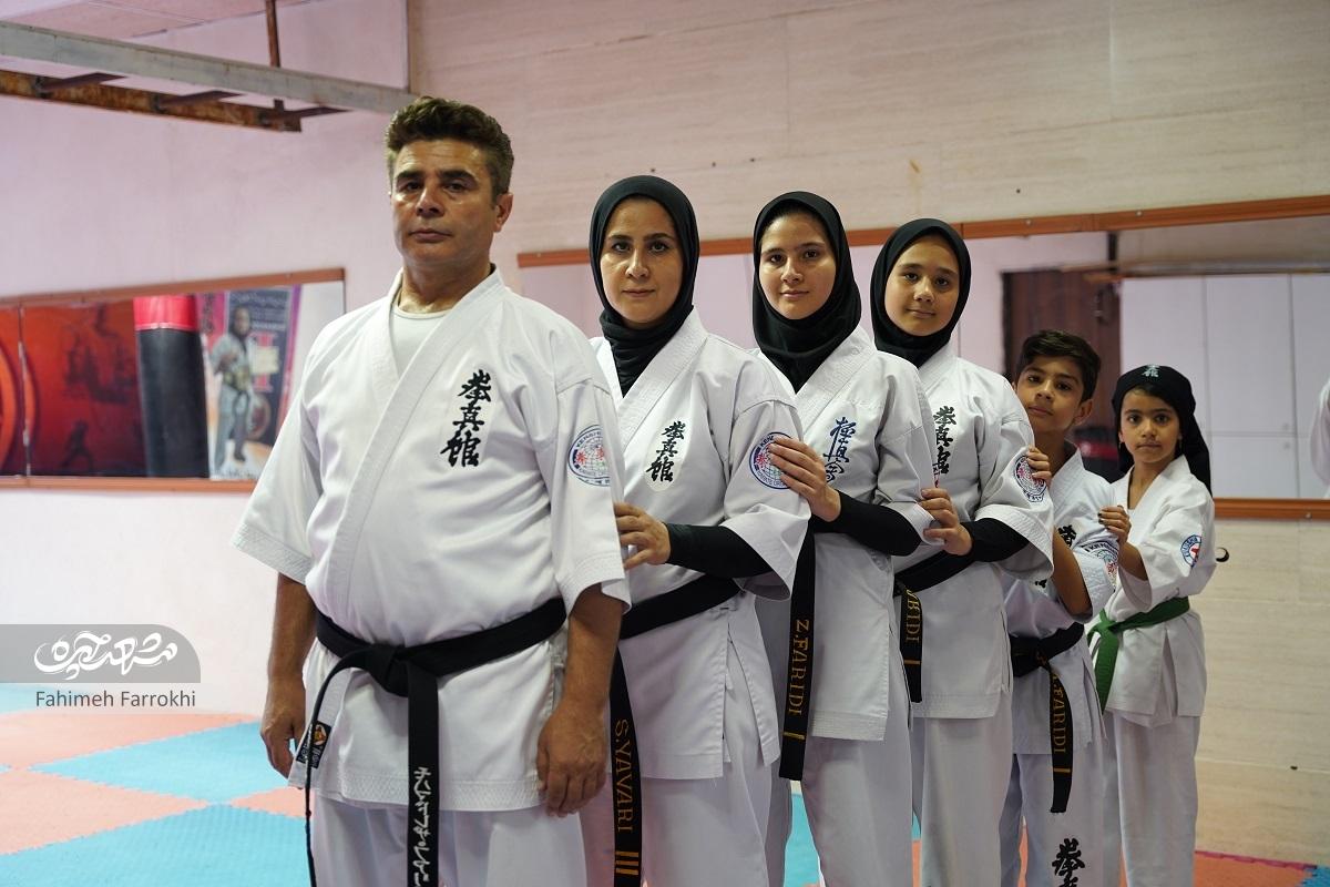 پارکینگ قهرمانساز خانواده فریدی پارکینگ قهرمانساز خانواده فریدی