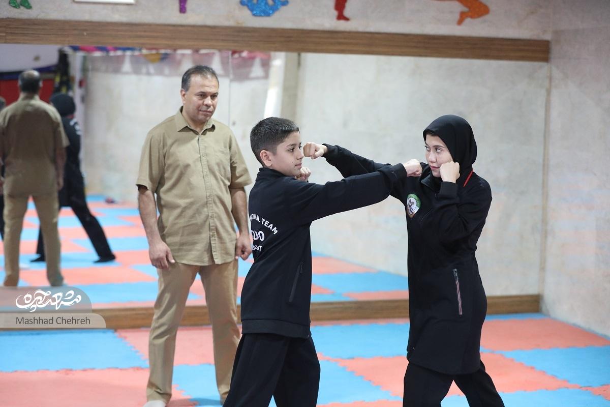 خانواده پرافتخار محسنی با هم به مسابقات رزمی میروند خانواده پرافتخار محسنی با هم به مسابقات رزمی میروند