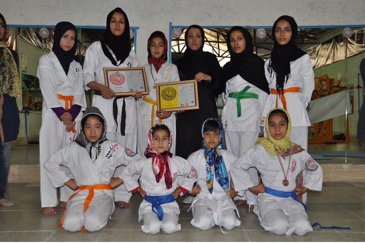 خواهران طلایی شین کاراته خواهران طلایی شین کاراته