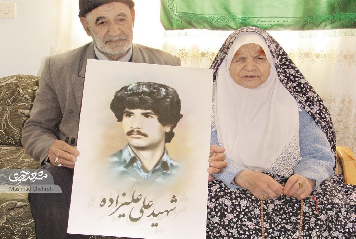 شهید علیزاده عاشق مادرش بود