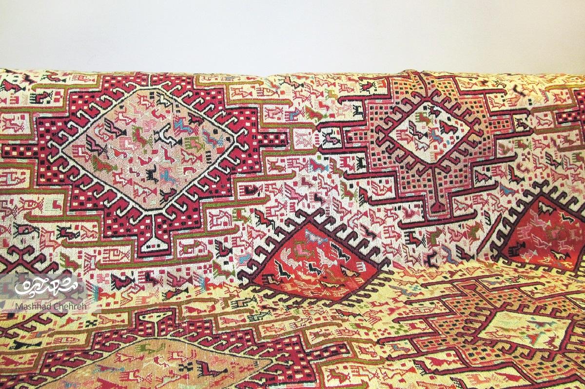 دستان هنرمند محله بهشتی؛ از عکاسی تا گلیم‌بافی/// کامل نیست