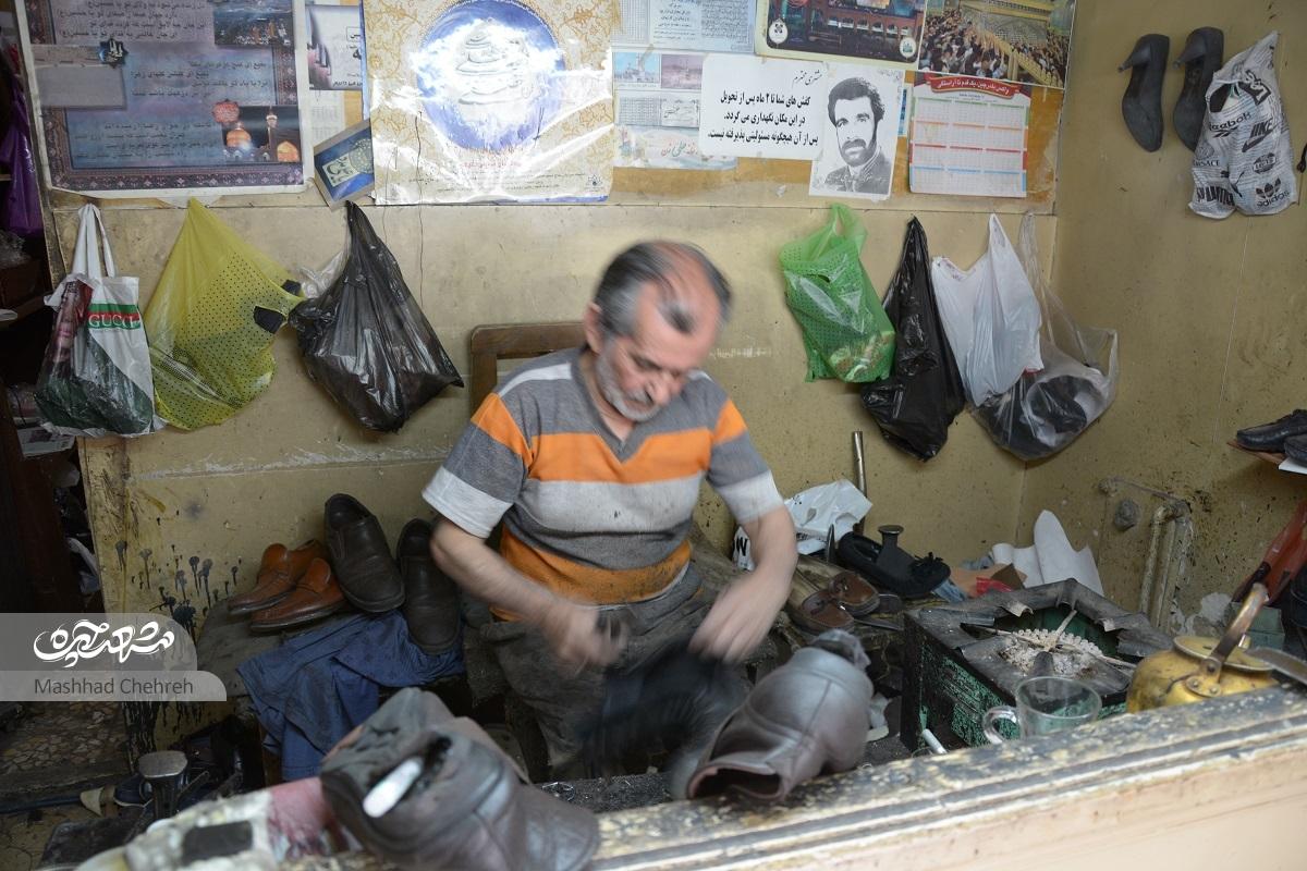 پینهدوز کفشهای کهنه محله جنت پینهدوز کفشهای کهنه محله جنت