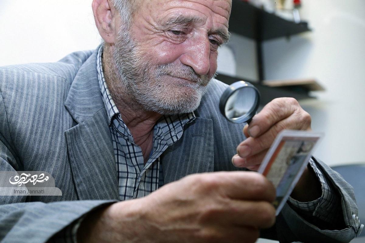 غلامرضا ظهوریان نجاری‌ثانی در ۱۵ سالگی کمک راننده سازمان اتوبوسرانی مشهد بود