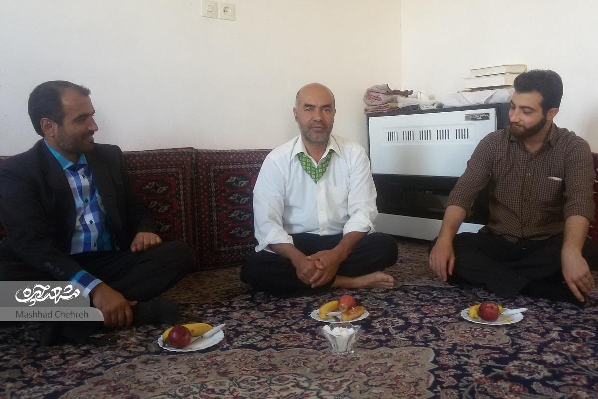 دیدن خانواده شهدا در روز عید غدیر، رسم دیرین اهالی محله المهدی است دیدن خانواده شهدا در روز عید غدیر، رسم دیرین اهالی محله المهدی است