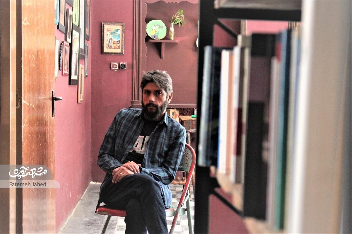 کتاب‌فروشی محمد رجبی را خیلی‌ها با کتاب‌های تخصصی دست دومش می‌شناسند