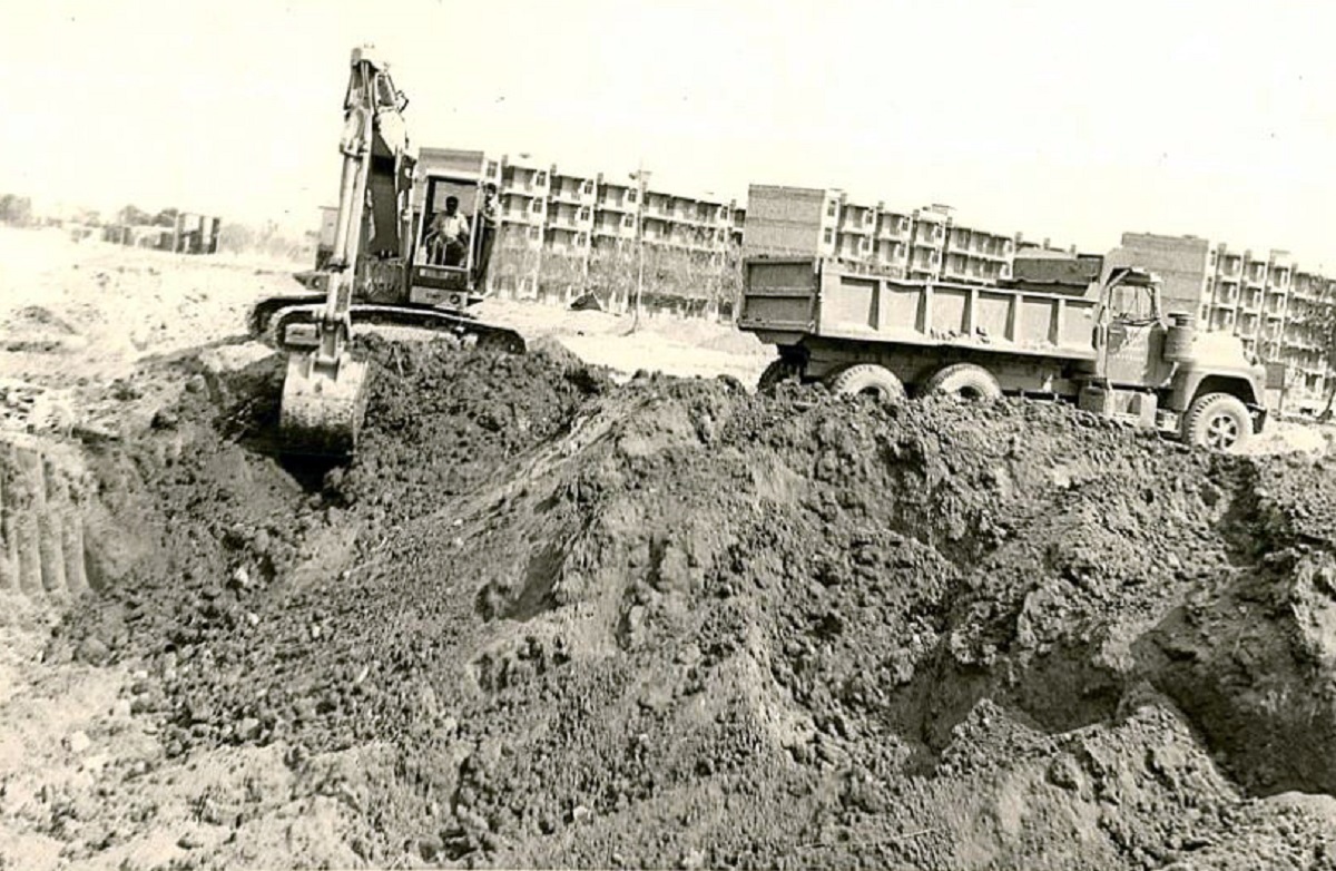 باغهایی مدفون زیر آهن و سیمان در حریم مشهد باغهایی مدفون زیر آهن و سیمان در حریم مشهد