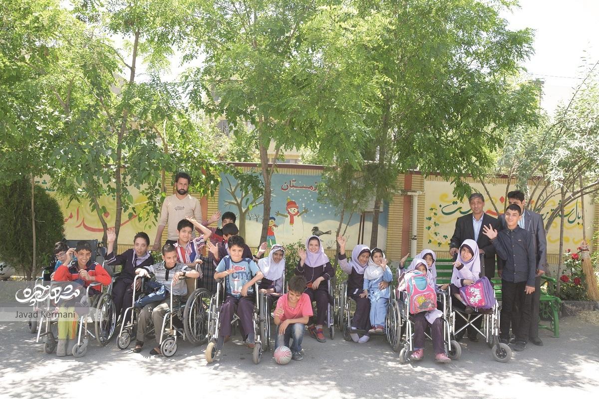 مدرسه صیاد شیرازی بزرگترین مدرسه معلولان جسمی و حرکتی مشهد است مدرسه صیاد شیرازی بزرگترین مدرسه معلولان جسمی و حرکتی مشهد است