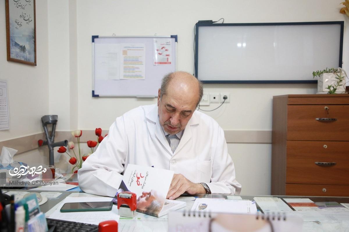 دکتر غلامحسین نوفرستی معالج ناامیدی بیماران سرطانی است! دکتر غلامحسین نوفرستی معالج ناامیدی بیماران سرطانی است!