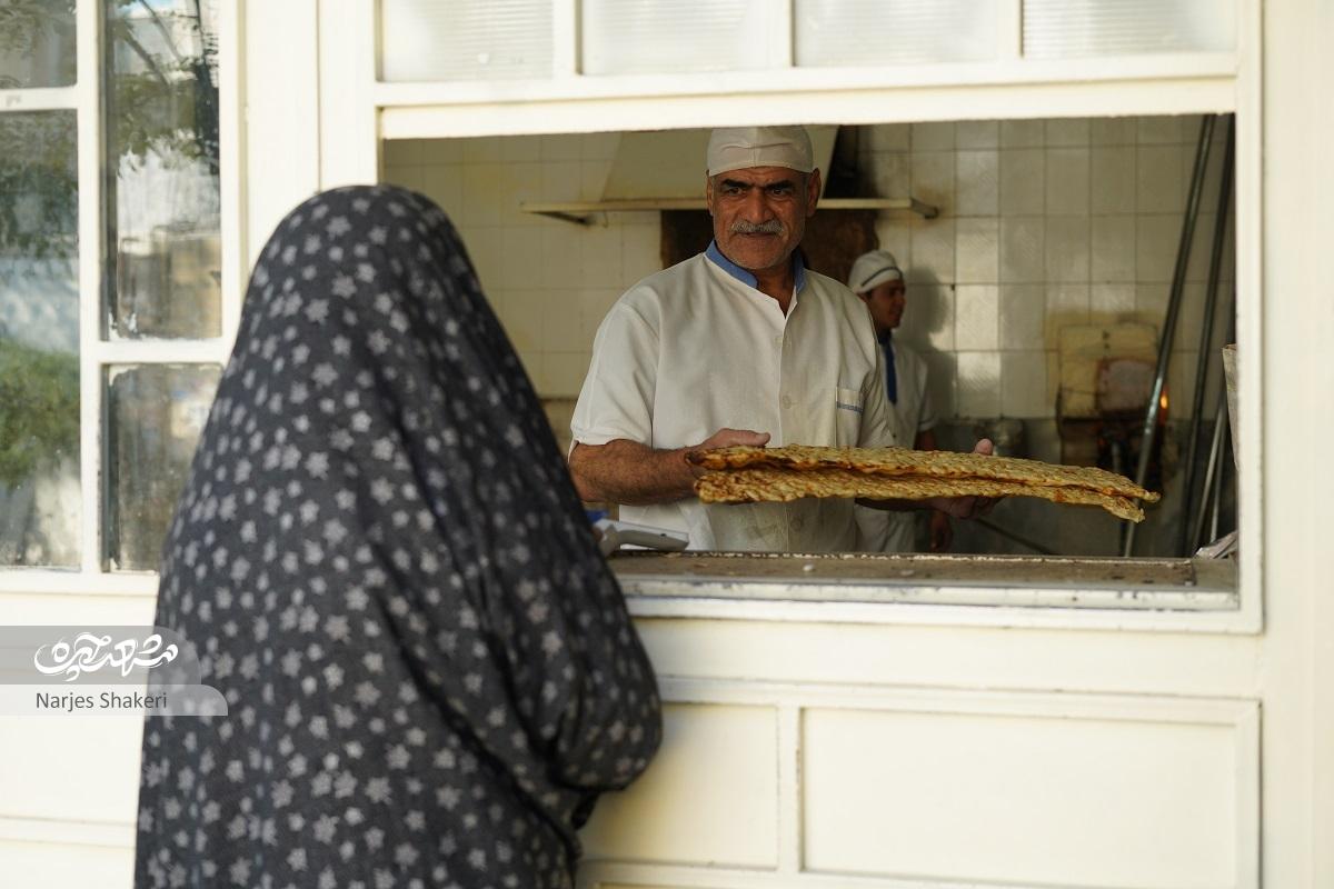 زندگی علی عباسی پای تنور زندگی علی عباسی پای تنور