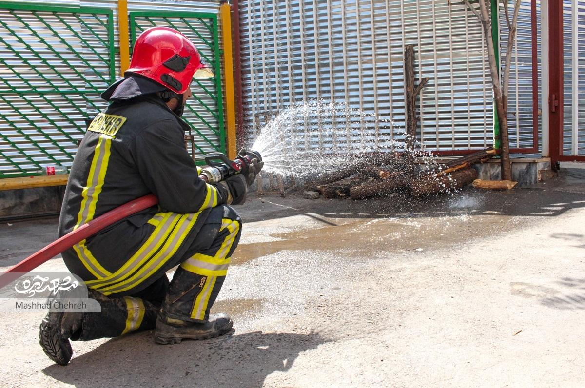 خانواده مقدمپور ناجی همنوعانشان هستند خانواده مقدمپور ناجی همنوعانشان هستند