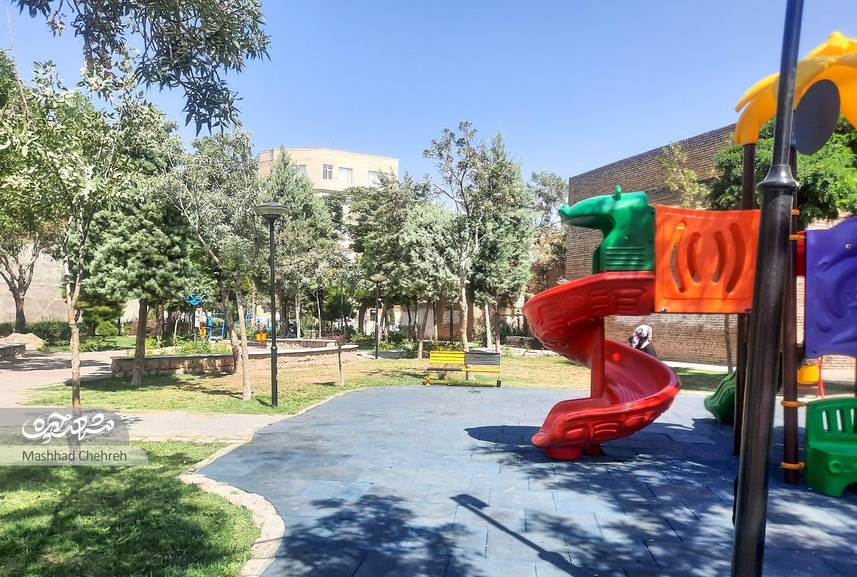 یادگاری از روستای گلخطمی کوی کارگران یادگاری از روستای گلخطمی کوی کارگران