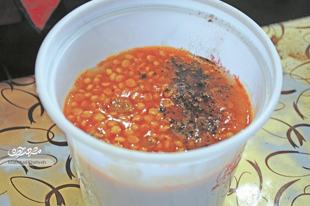 علی اکبر روحی ۶۵ سال است که در محله کوشش حلیمپزی دارد علی اکبر روحی ۶۵ سال است که در محله کوشش حلیمپزی دارد