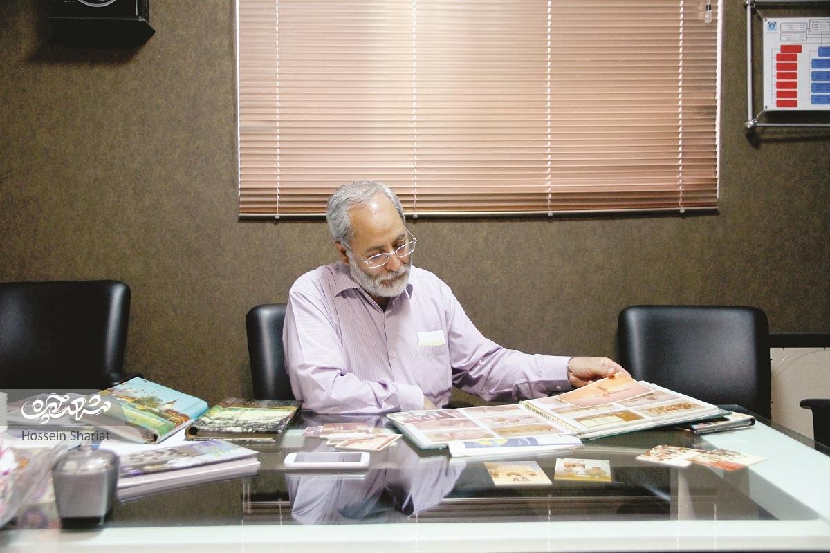 دکتر علی انجم‌شعاع زندگی‌اش را وقف جنگ و درمان کرده است