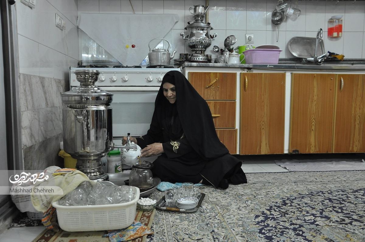 ساکنان محله پروین اعتصامی، خانههایشان را منزلگاهی برای زائران امامرضا(ع) در دهه آخر صفر میدانند ساکنان محله پروین اعتصامی، خانههایشان را منزلگاهی برای زائران امامرضا(ع) در دهه آخر صفر میدانند