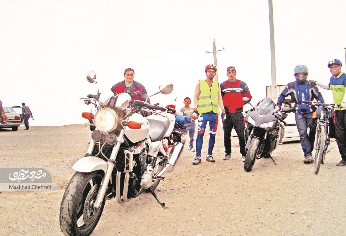 مهدی سلیمانیازغندی دوچرخهسوار قدیمی محله المهدی است مهدی سلیمانیازغندی دوچرخهسوار قدیمی محله المهدی است