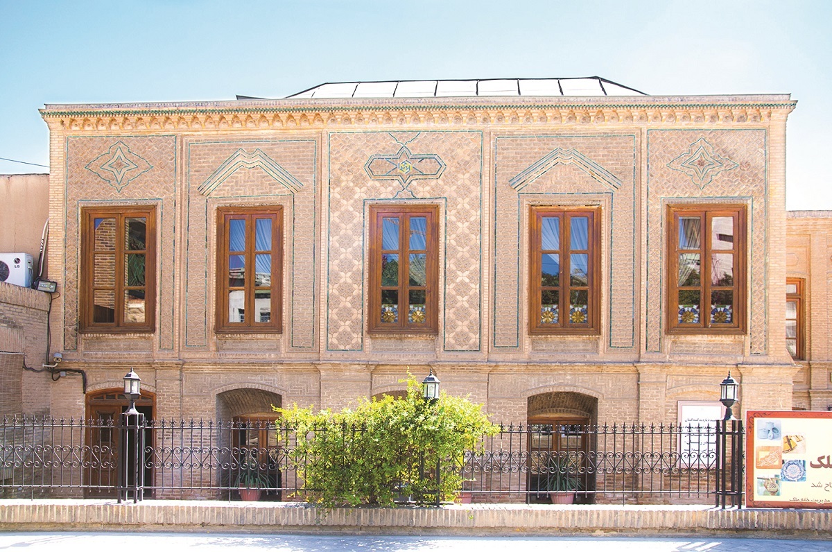 فراهم نبودن امکاناتگردشگری در مشهد برای معلولان فراهم نبودن امکاناتگردشگری در مشهد برای معلولان