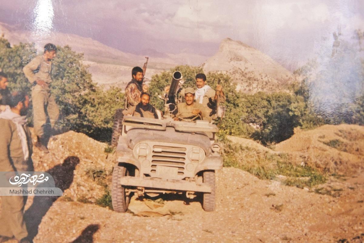 محمدعلی راستگو اعضای متلاشیشده شهدا را در جنگ جمعآوری میکرد محمدعلی راستگو اعضای متلاشیشده شهدا را در جنگ جمعآوری میکرد