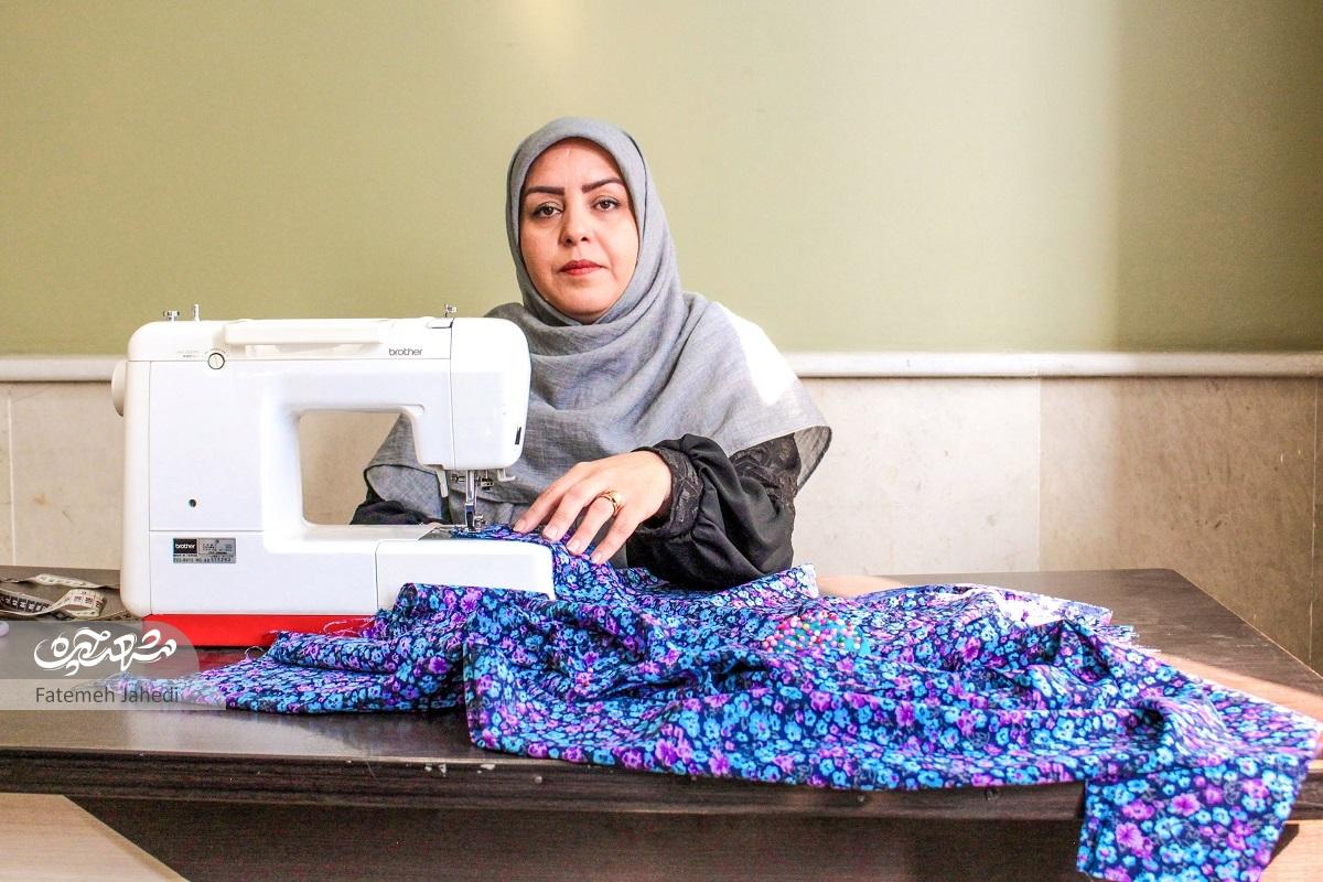 مریم ذبیحی خیاطی را از صفر شروع کرد اما حالا از بهترینهای این حرفه است مریم ذبیحی خیاطی را از صفر شروع کرد اما حالا از بهترینهای این حرفه است