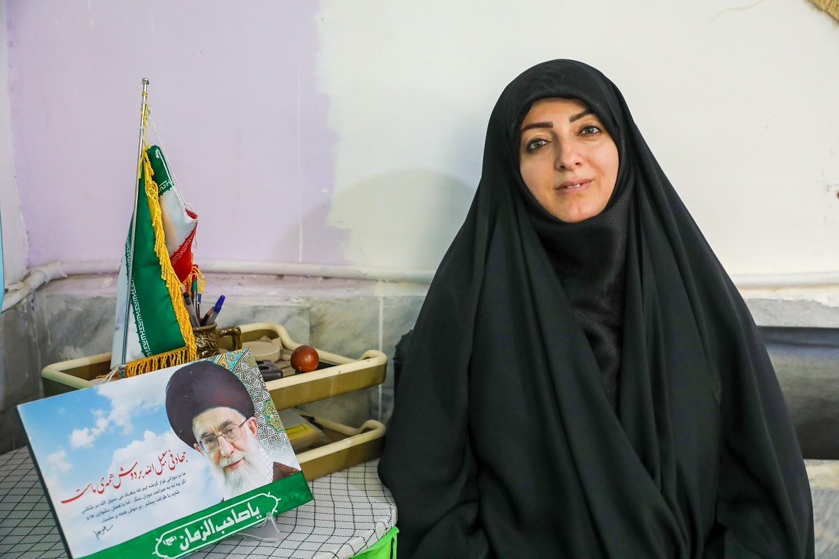 پخت آش در مسجد نور محله امام‌خمینی برای کمک به «مقاومت»