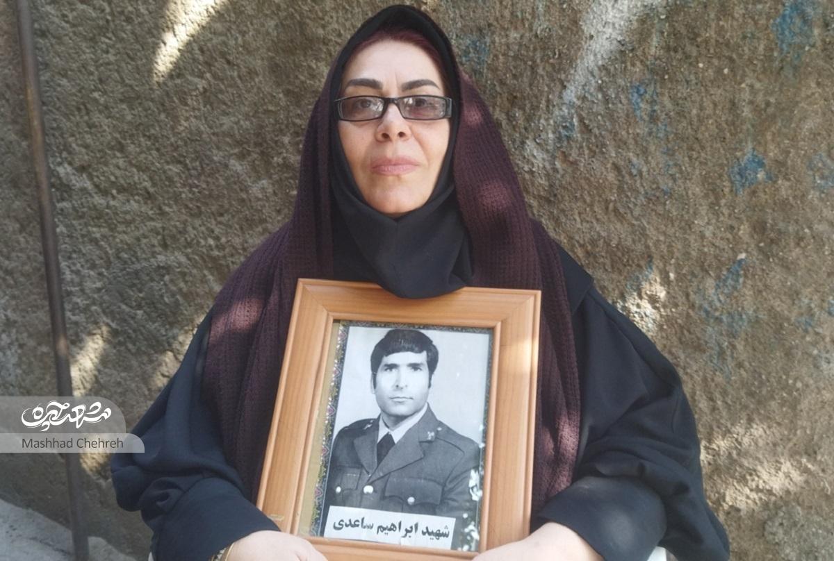 نسرین ساعدی به عشق پدرشهیدش شاعر شد