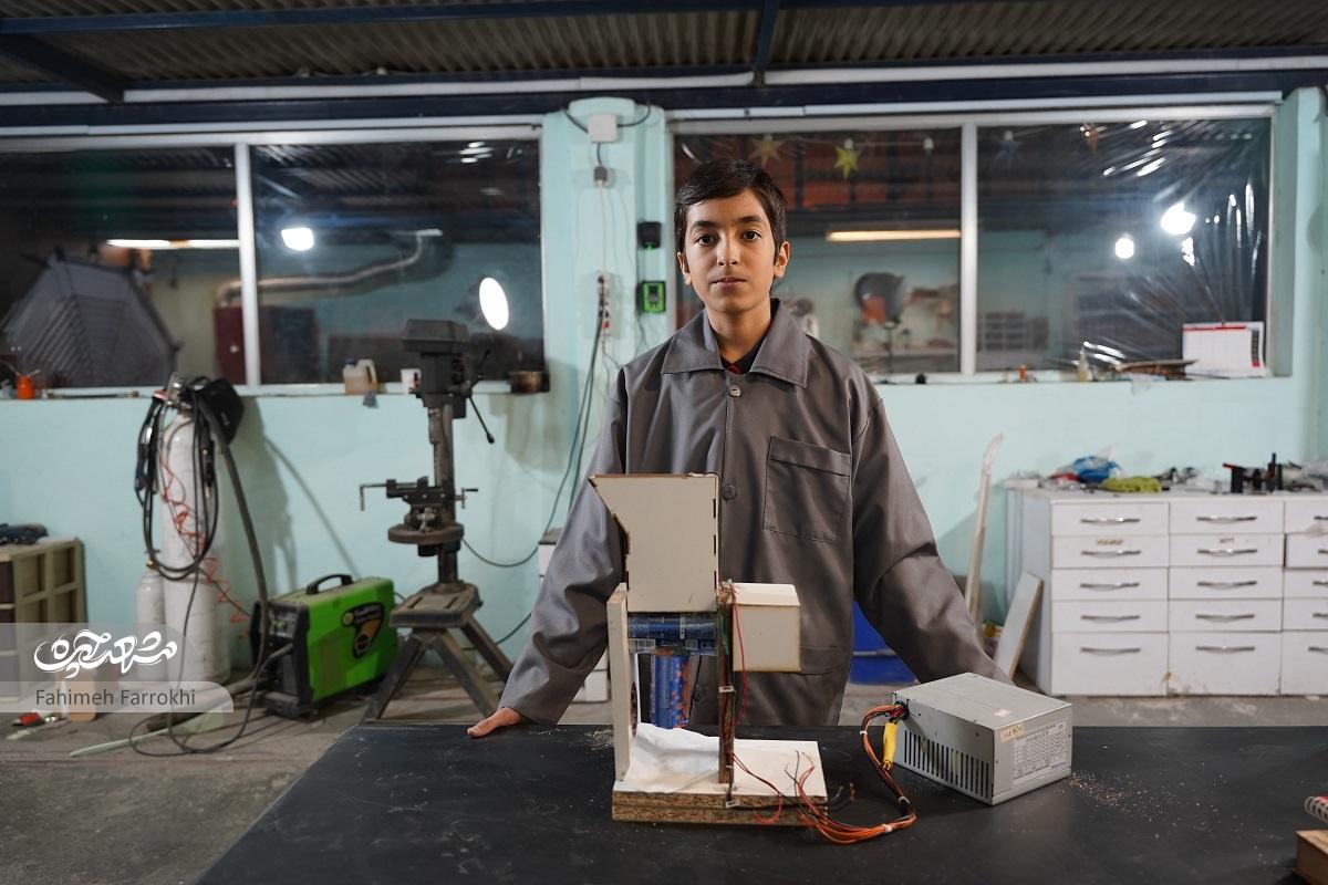 احمد و حسین برادران افتخاری، در کنار تحصیل مهارتآموزی هم میکنند احمد و حسین برادران افتخاری، در کنار تحصیل مهارتآموزی هم میکنند