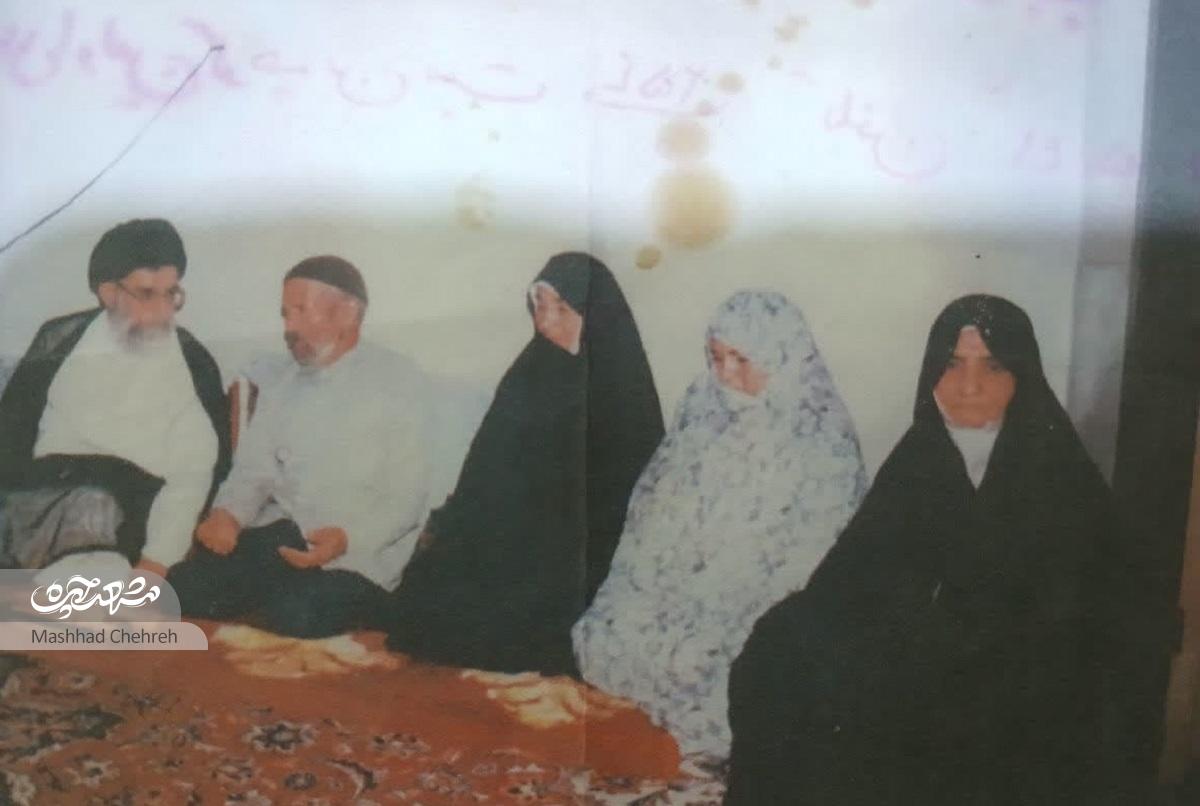 دلتنگیهای «ننه حسن» برای فرزند شهیدش «حسن قائمی» دلتنگیهای «ننه حسن» برای فرزند شهیدش «حسن قائمی»