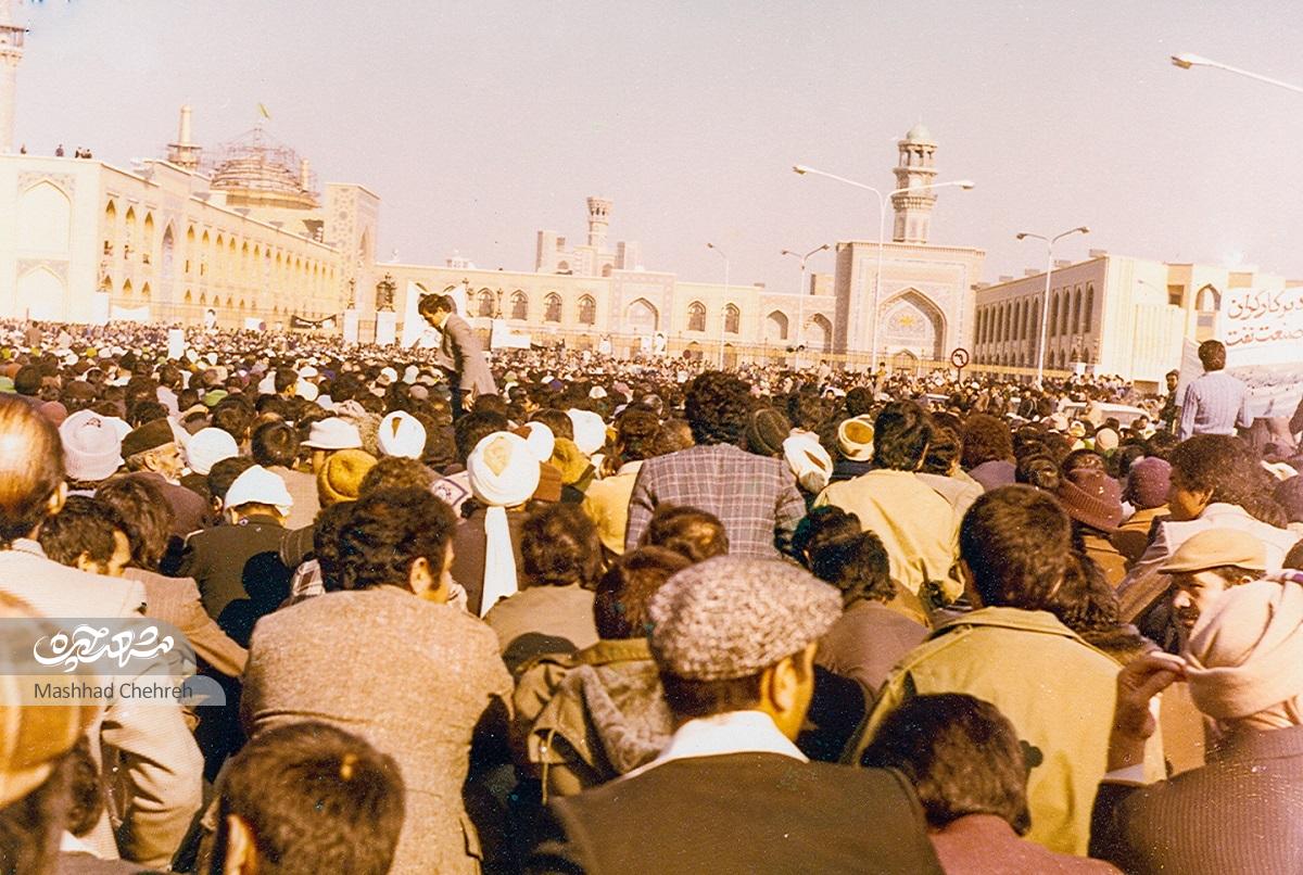 روزشمار سید اسماعیل آموزگار از آذر و دی ۱۵۷ تنها روایت روزنامهنگارانه آن روزهاست روزشمار سید اسماعیل آموزگار از آذر و دی ۱۵۷ تنها روایت روزنامهنگارانه آن روزهاست